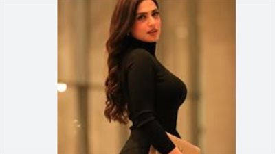 نصائح للمرأة على طريقة ياسمين عز: دليل تفاعلي بين السخرية والواقع في 