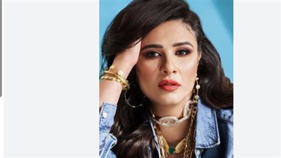 ياسمين عبد العزيز.. البدايات الذهبية: من الإعلان إلى 