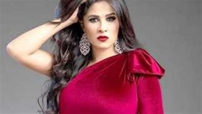 لماذا ترفض ياسمين عبد العزيز السينما حاليًا؟ خطة النجمة للهيمنة على موسم رمضان فقط!