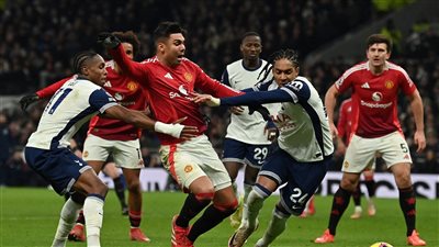 مانشستر يونايتد يخطف تعادل قاتل من توتنهام في قمة الدوري الإنجليزي