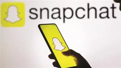 Spotlight وMy AI: تحديثات سناب شات الأخيرة لمواجهة هيمنة تيك توك والذكاء الاصطناعي