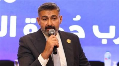 الفنان ياسر جلال يعتذر عن كلمته في مهرجان وهران الدولي بالجزائر