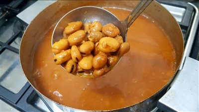 طريقة عمل الفول المدمس في الحلة