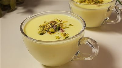 طريقة عمل مشروب كاسترد ساخن.. دفء الشتاء في كوب بسيط