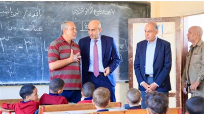  قيمة حافز التدريس: 1000 جنيه شهريًا وزيادة مرتقبة إلى 2000 جنيه