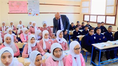 تفاصيل الزيادة التدريجية: خطة حافز المعلمين حتى أكتوبر 2026