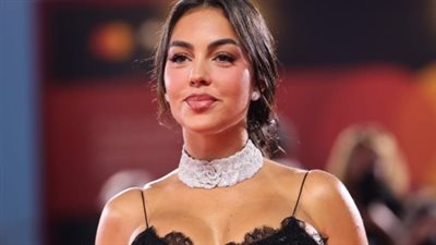 تأثير كريستيانو رونالدو: كيف حققت جورجينا رودريغيز الأفضلية في سباق الـ 71.5 مليون متابع؟ 