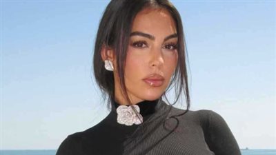 أرقام قياسية: كريستيانو رونالدو يتربع على عرش الرياضيين.. والملايين تنتقل لزوجته جورجينا