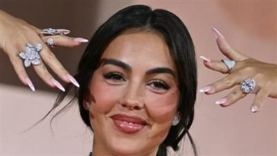 النجومية المتعدية: كيف أثرت علاقة النجم البرتغالي (رونالدو) على ثروة زوجته الرقمية؟