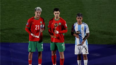 المغربي عثمان معما يحصد جائزة أفضل لاعب شاب في إفريقيا 2025