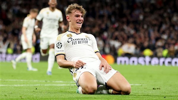 “الوضع معقد”.. ريال مدريد لا يستطيع إعادة نيكو باز في الشتاء رغم الحاجة لجهوده “الوضع معقد”.. ريال مدريد لا يستطيع إعادة نيكو باز في الشتاء رغم الحاجة لجهوده