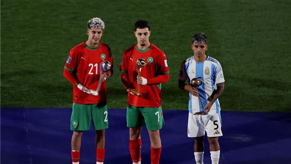 المغربي عثمان معما يحصد جائزة أفضل لاعب شاب في إفريقيا 2025