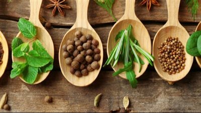 كيفية خفض سكر الدم طبيعيا.. 8 مكملات غذائية فعالة