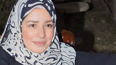 أشرف زكي وعبلة كامل: تفاصيل الدعم العاطفي الذي أعاد النجمة للواجهة بعد اعتزالها