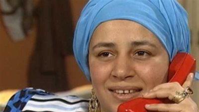 تحليل ظاهرة عبلة كامل تريند وسبب ارتباط الجمهور بنجومية الصدق