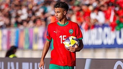 تحسبًا لفشل صفقة بلعمري.. الأهلي المصري ينافس الرجاء على ضم المغربي فؤاد الزهواني