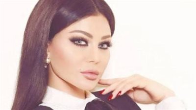 للحصول على قوام أنحف: هيفاء وهبي تكشف كيف اختارت فستانها الأسود الضيق