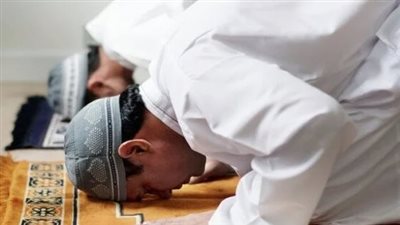 متى موعد صلاة الظهر اليوم؟ مواقيت الصلاة في مصر الثلاثاء 2 ديسمبر 2025