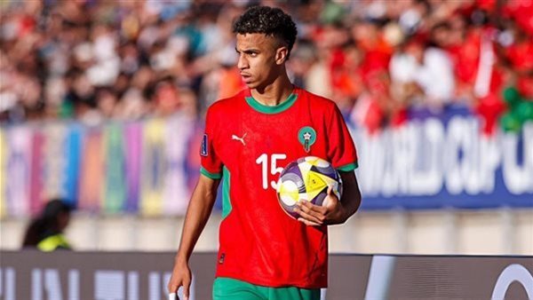 تحسبًا لفشل صفقة بلعمري.. الأهلي المصري ينافس الرجاء على ضم المغربي فؤاد الزهواني