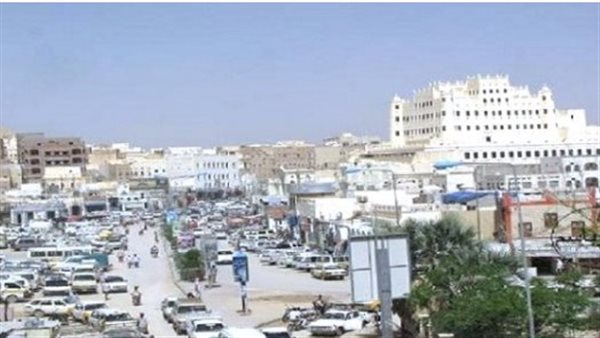 العسكرية الأولى تهدد في سيئون.. هل يصمد مخيم الاعتصام في ساحة الستين؟