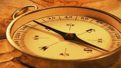 حكم الصلاة إذا أخطأ المصلي القبلة: نظرة فقهية على شروط صحة التوجه أثناء السفر