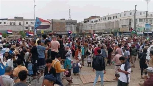 نداء الكرامة والحرية من ساحة العروض لاستعادة الدولة الجنوبية نداء الكرامة والحرية من ساحة العروض لاستعادة الدولة الجنوبية