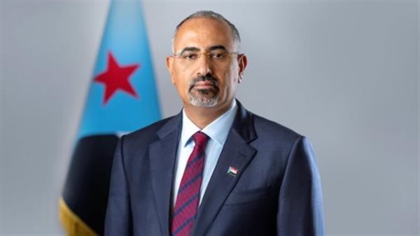 الزُبيدي يقود مرحلة تعزيز الاستقرار في حضرموت والمهرة الزُبيدي يقود مرحلة تعزيز الاستقرار في حضرموت والمهرة