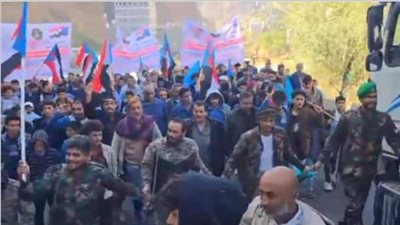 أعلام الجنوب ترفرف في لحج.. المشاركون يجددون مطالبهم بإعلان الدولة واستكمال التحرير