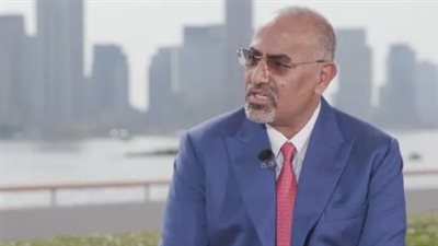  استراتيجية الجنوب الصلبة.. كيف يعزز الزُبيدي الأمن ويحوّل الانتصارات الميدانية إلى مشروع بناء دولة؟