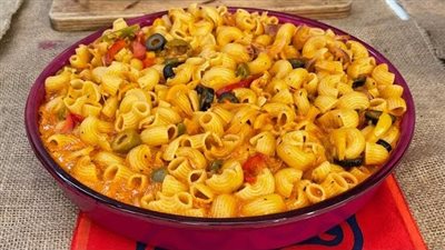 طريقة عمل المكرونة بفلفل ألوان وزبادي 