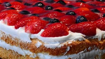 طريقة عمل كيكة الفراولة اللذيذة 