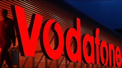 كل ما تريد معرفته عن حدود السحب اليومي والمصاريف الإدارية لفودافون كاش 2025