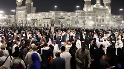 كيف تحجز عمرة رجب 1447 عبر تطبيق 