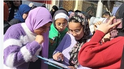 دليلك الشامل لتحميل نماذج امتحانات الصف الثالث الإعدادي 2025 (الترم الأول)