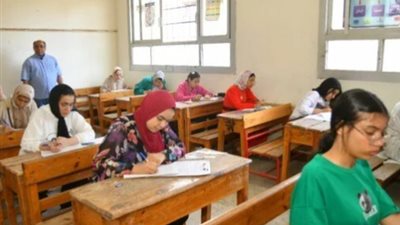 الآن.. حمل نماذج امتحانات الشهادة الإعدادية 2025 PDF لجميع المواد الدراسية