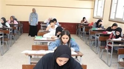 كيف تحصل على نماذج امتحانات الإعدادية 2025؟.. الدليل الكامل لطلاب الشهادة الإعدادية