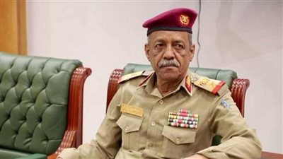 قيادة المنطقة العسكرية الثانية تنفي شائعات مغادرة اللواء طالب بارجاش لليمن