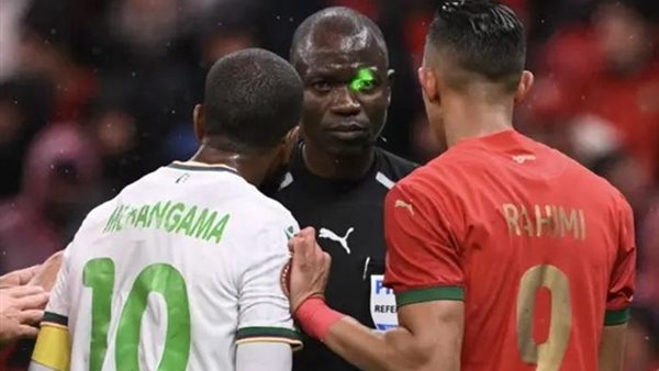 “فار” افتتاح أمم إفريقيا 2025 يثير الجدل.. لماذا لم يشرح ندالا قراره في مباراة المغرب وجزر القمر؟