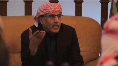 علي الكثيري يكشف تفاصيل خطيرة: ضبط مصافي تكرير بدائية بوادي حضرموت تُهرب الوقود لميليشيا الحوثي