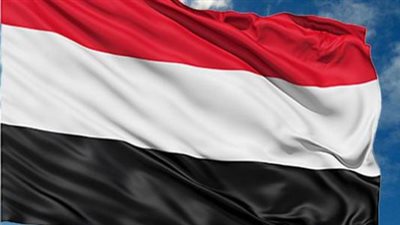 رئيس مجلس القيادة اليمني يدعو الانتقالي الجنوبي للانسحاب الفوري من المهرة وحضرموت حفاظًا على الأمن ووحدة الدولة