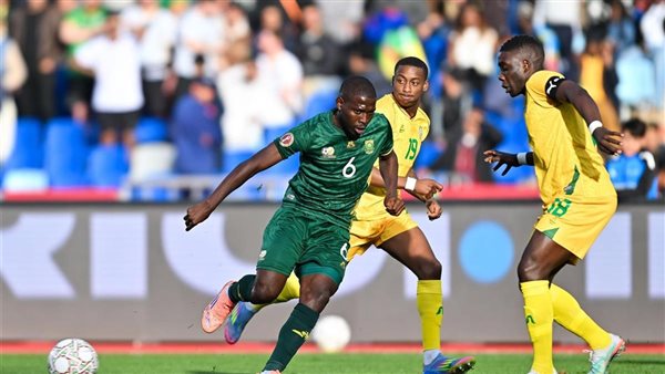 جنوب إفريقيا تحقق فوزا مثيرا على زيمبابوي وترافق مصر إلى دور الـ 16