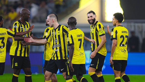 بمشاركة حجازي وبنزيما.. الاتحاد يفوز على نيوم بثلاثية في الدوري السعودي