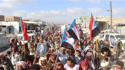 مسيرات جماهيرية حاشدة في زنجبار والمحفد تأييدًا للإعلان السياسي والدستوري وتنديدًا بالعدوان السعودي 