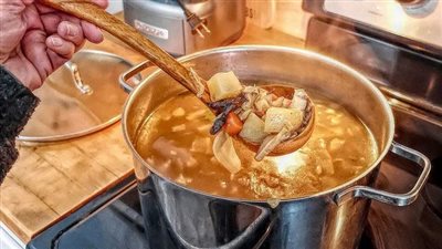 فوائد شوربة العظم.. تناولها بانتظام