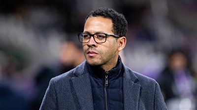 من هو ليام روسينيور مدرب تشيلسي الجديد؟