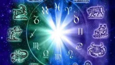 دليل الأبراج الشامل: كيف تتعامل مع تقلبات العمل والحب اليوم؟