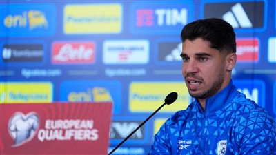 تضامنا مع فلسطين.. جماهير فيورنتينا تشن حملة لطرد لاعب إسرائيلي من النادي