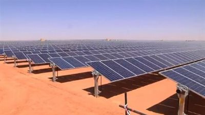 باستثمارات 30 مليار جنيه.. محطة طاقة شمسية عملاقة في قنا تدخل الخدمة لتعزيز الشبكة القومية