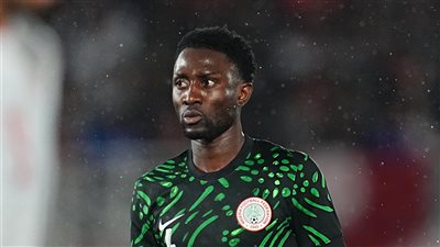 قائد منتخب نيجيريا يناشد زملاءه بالتدريب لخوض مباراة الجزائر: سأدفع المكافآت من جيبي