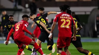 ضمك يوقف سلسلة انتصارات الاتحاد في الدوري السعودي